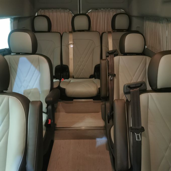 フォードV362 新型フルシュンミニバス 7-9席 ガソリンバス 4 × 2 4