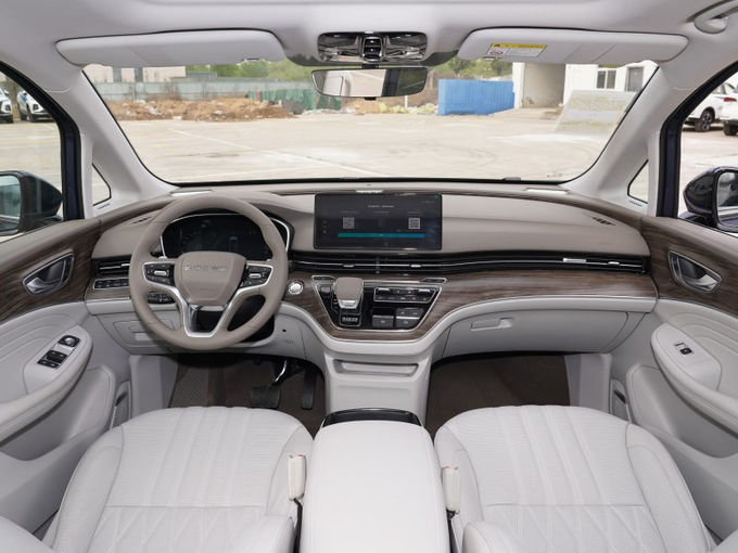 ロエー大型ミニバン MPV バン ガソリン 7席 4x2 オートマティックトランスミッション 5