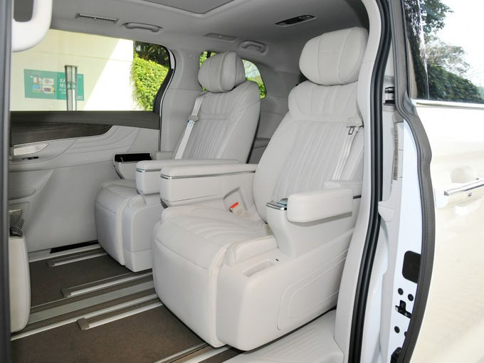 ロエー大型ミニバン MPV バン ガソリン 7席 4x2 オートマティックトランスミッション 6