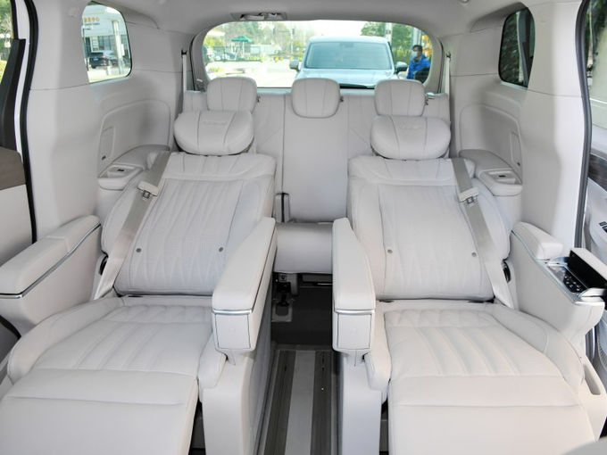 ロエー大型ミニバン MPV バン ガソリン 7席 4x2 オートマティックトランスミッション 8