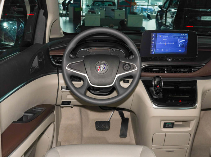 ビュイックミニバン MPV 7人座 ビジネスレセプション 家族旅行 5