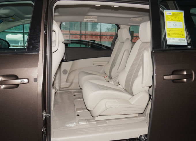 ビュイックミニバン MPV 7人座 ビジネスレセプション 家族旅行 8