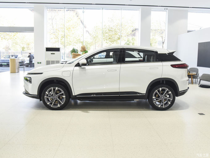 Xpeng G3 Suv エレクトリックEVカー 5人座 2輪駆動 4×2 ホワイト オレンジ 4