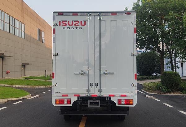 93KW 126HP 隔離式トラック イスズー 貨物 隔離式 ティッパー ホワイト 1
