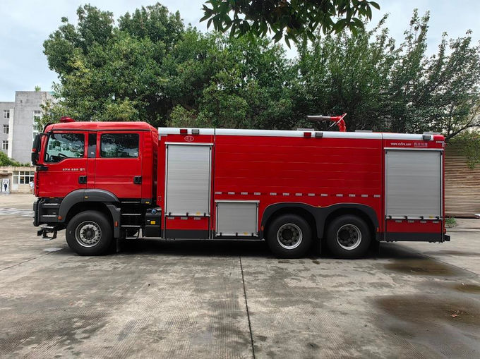 10m SINOTRUK 発泡式消防車 消防救助車 3軸 10×2 1