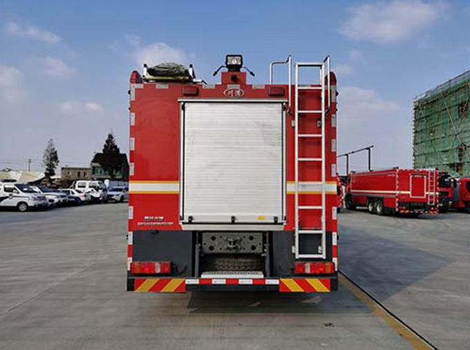 10m SINOTRUK 発泡式消防車 消防救助車 3軸 10×2 2