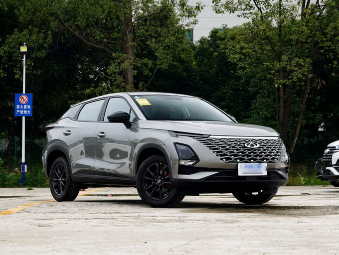 ガソリン チェリオメンダ 都市型オフロード 自動車 SUV フロントホイールドライブ 4x2 0