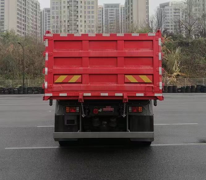 SINOTRUK エースダンプトラック 20立方メートル 3軸ディーゼル 3人乗り 後部駆動 手動トランスミッション 6×4 1