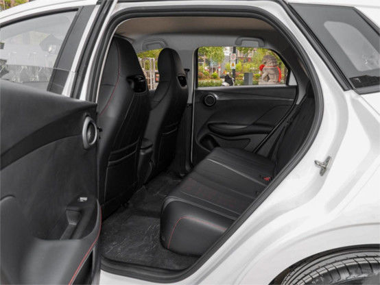 BYD 純電動車 E2 高級 2輪駆動 4×2 自動トランスミッション 4